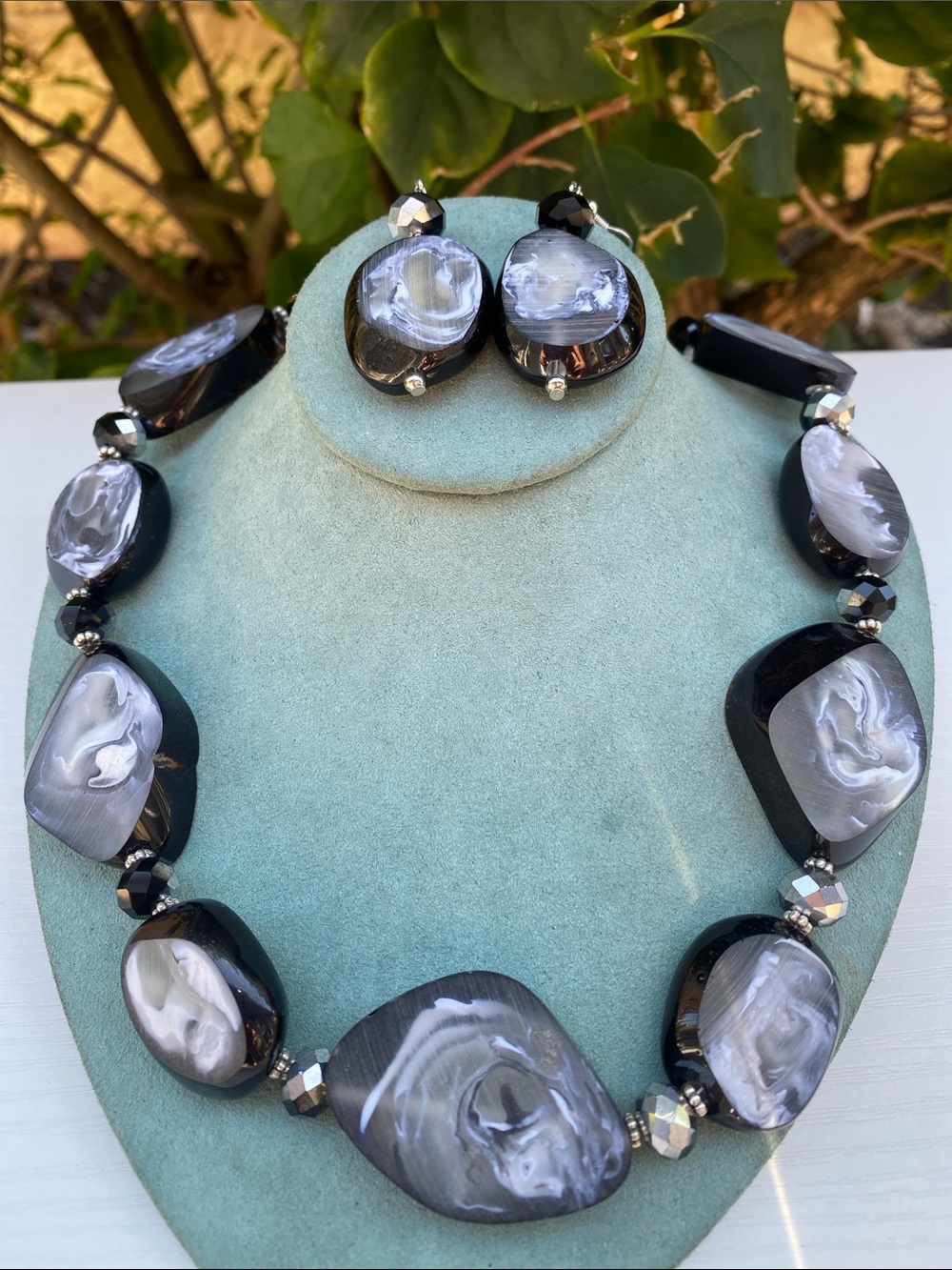 Gray Swirl Beaded Necklace and Earring Set -